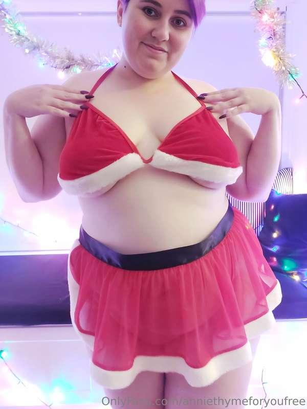 Tell me how much you love under-tit! 
