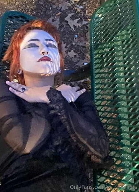Living dead girl ♡