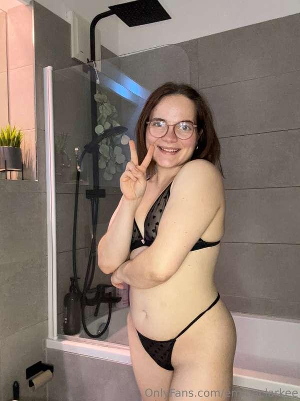 feeling sweet before shower then soaked and relaxed after.....