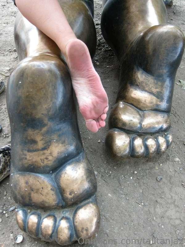 And they say i have big feet..