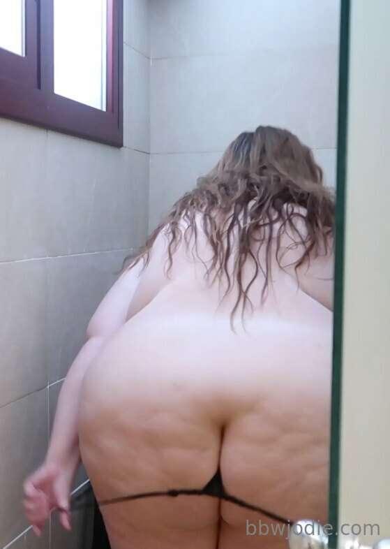 bbwjodie image #2