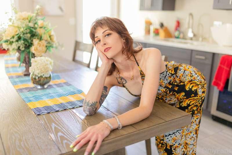 Things are heating up on my VIP feed @sairyn http://onlyfans..