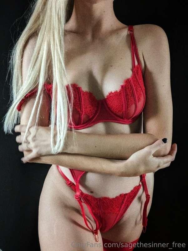 If you're looking for a woman who knows what she wants and i..