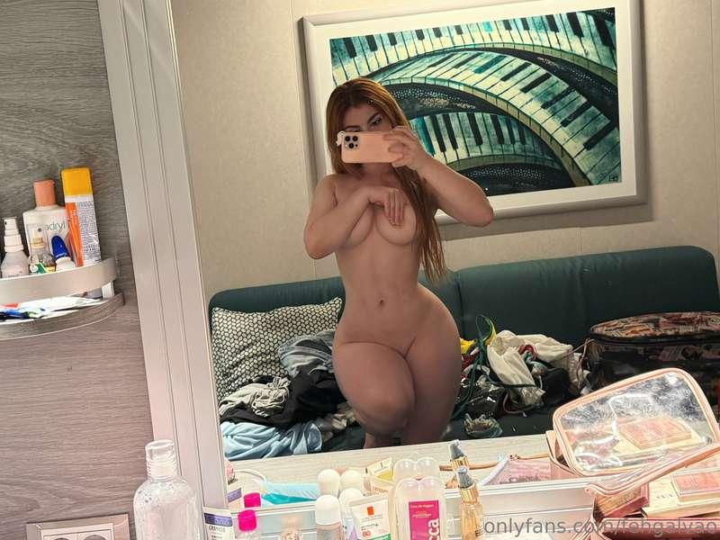I'm going to take some pictures now... Any requests? 👀