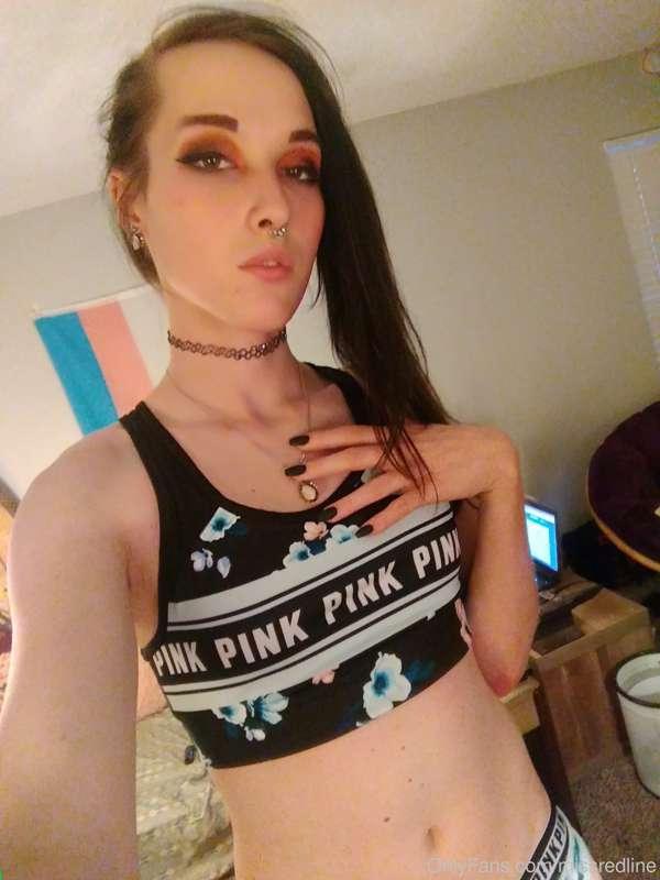 Showing off a little 🖤🖤🖤