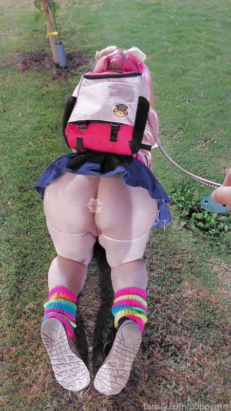 I love to be walked on my leash uwu 

#Exhibitionism #Petplay #BDSM #Puppygirl #Chubby #Public #Microskirt #Skirt #Stocking