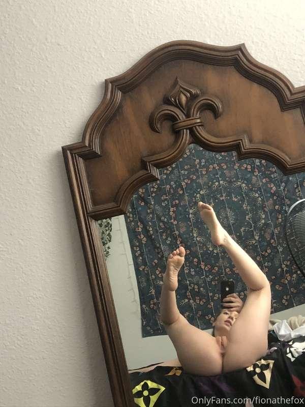 waiting on the bed for you naked hehe 💖  (24 pics)