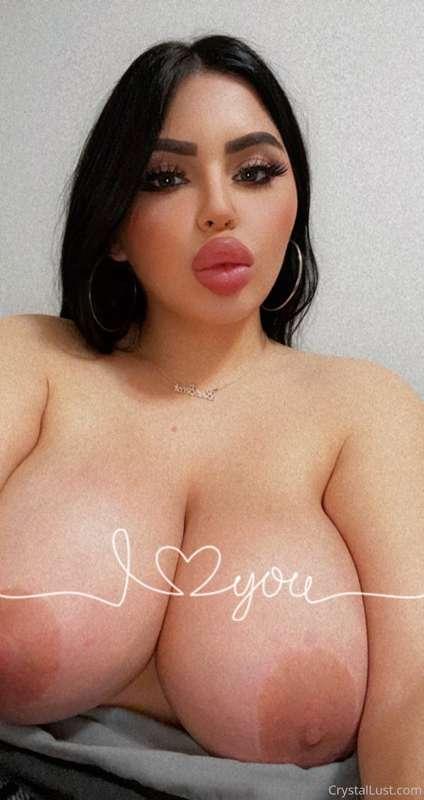 Like this post if your horny right now 🥵🥵