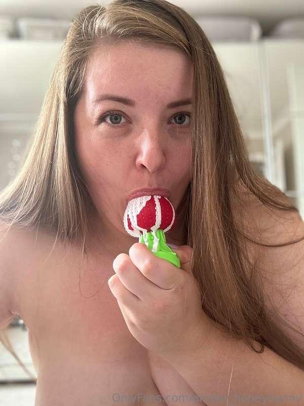 Is this the biggest strawberry you've seen? 🍓
