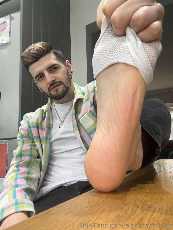 That’s it, boy get down at my sweaty, stinky soles where you..