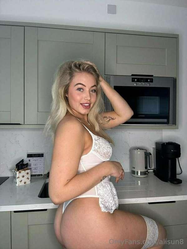 😈😇Your innocent looking but kinky and always horny girlfrien..