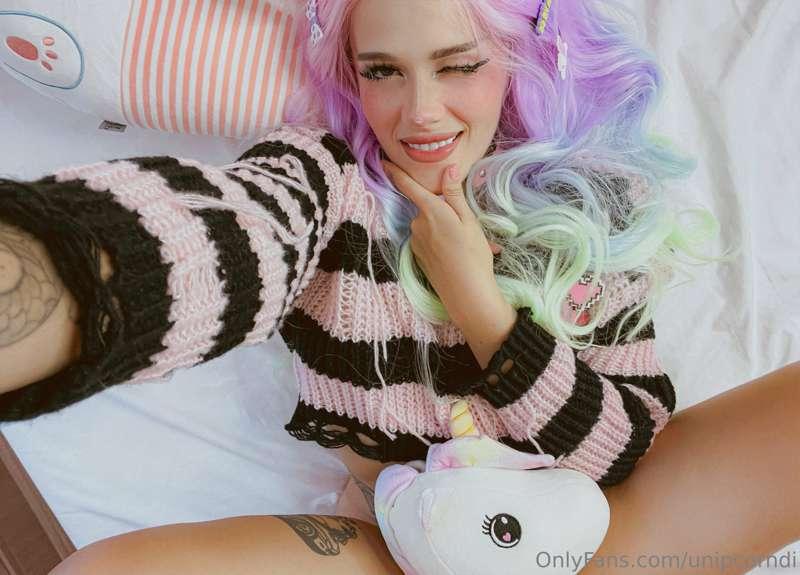 my name is Uni 🩷🍦 it's that simple ahahahah 😅 i think it goe..