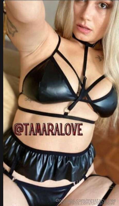 😈 SEXY MILF 😈

My sexy friend @TamaraLove is ready to please..