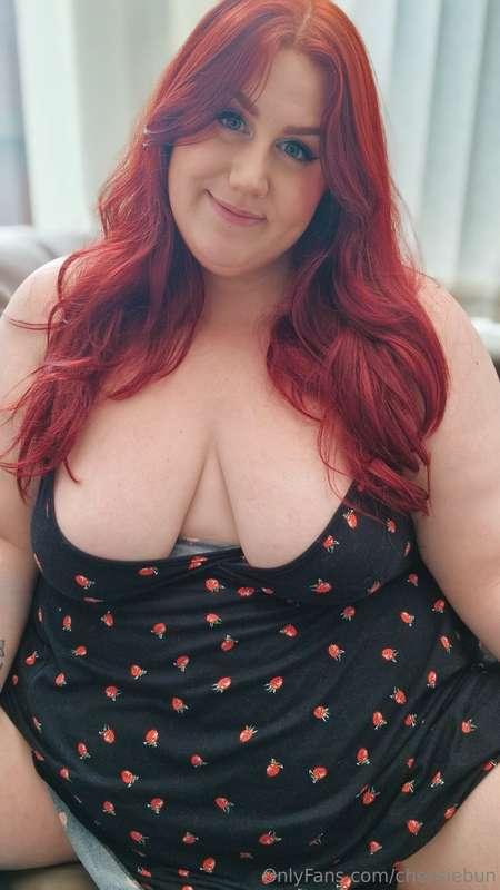 Swipe for tummy and tits 💖