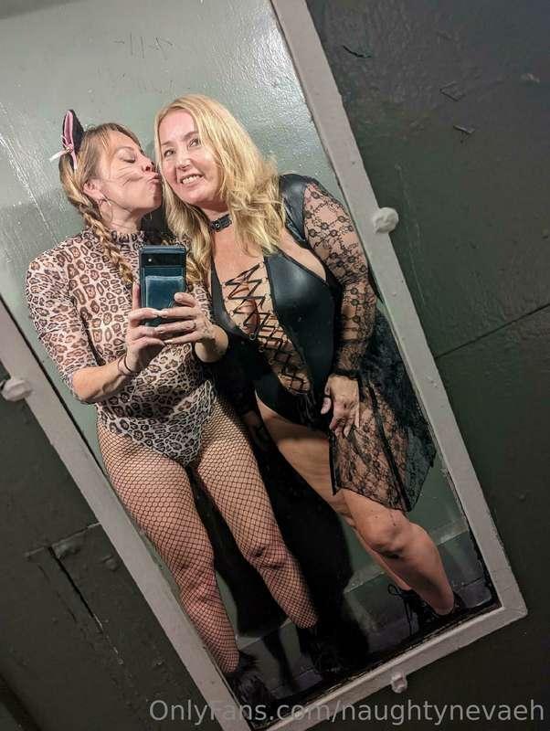 My sexy gal pal @lita_hughes always brings out the animal in..
