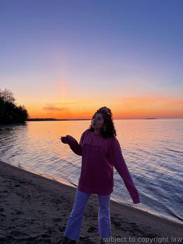 Mood: https://youtu.be/eu5lv2Umn3M?si=jCqkGPx9zM-BlJTo 🌅 

T..