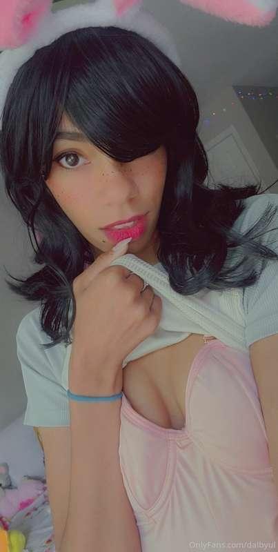 Yall aren't ready for my bunny babe photos that are coming s..