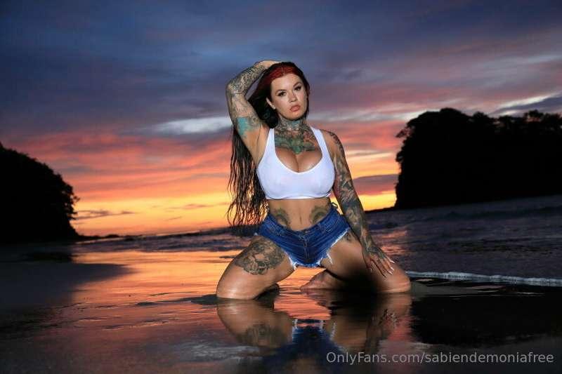 POV: your new wallpaper 😈😈🌞⛅

Follow me on VIP for extra spi..