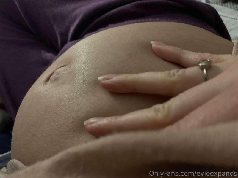 Belly full of pizza 🍕