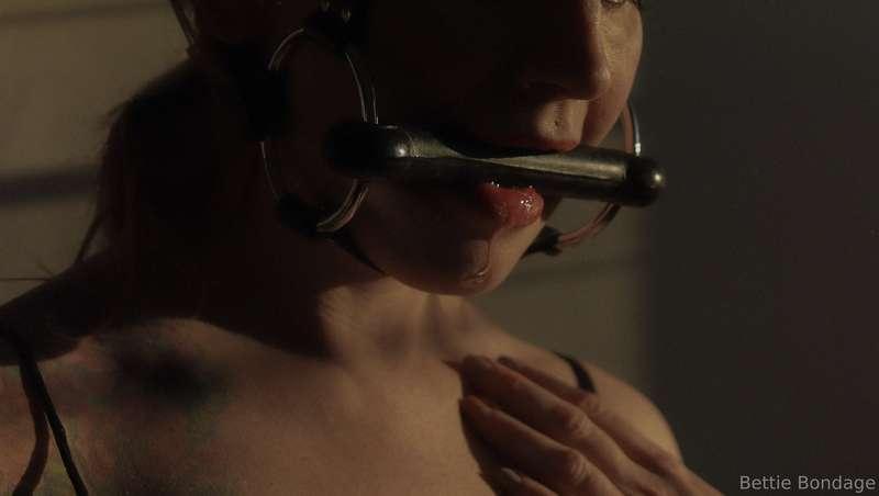bettie_bondage image #30