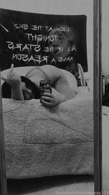 iloveurpussy333 image #0