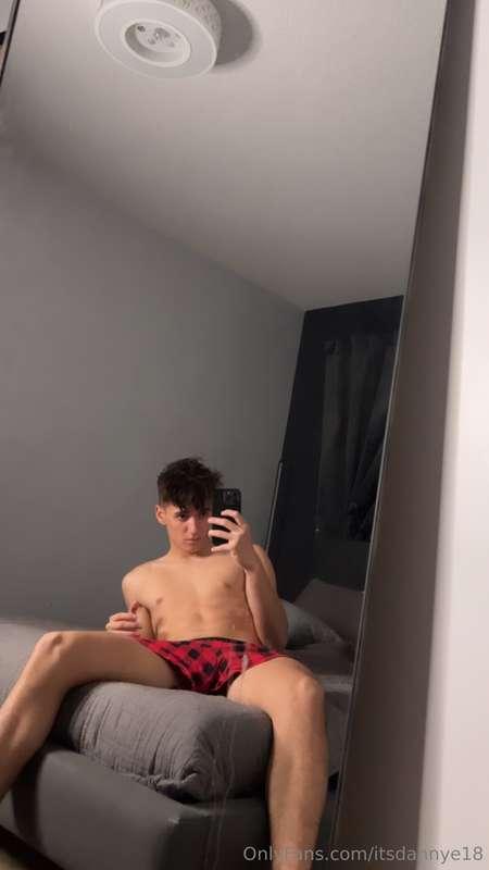just a little taste… but i know you want more 😉