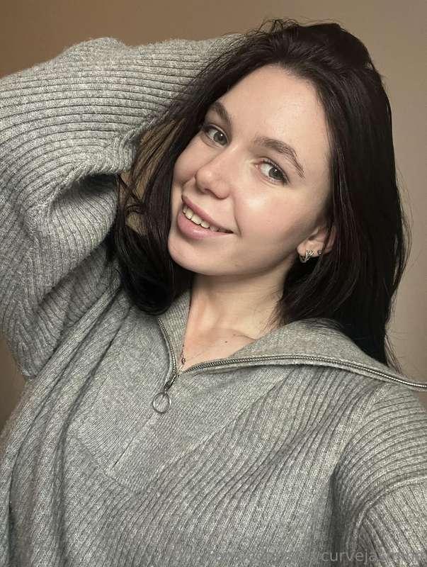 Hello! ✨ I’m Diana @fierce.flirt, and I absolutely love that..