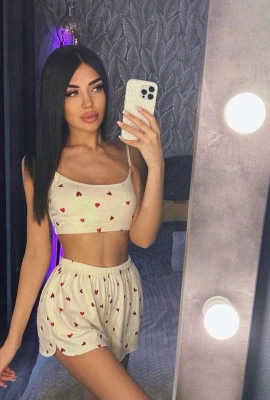 ## **Sweet dreams 🍓💋**