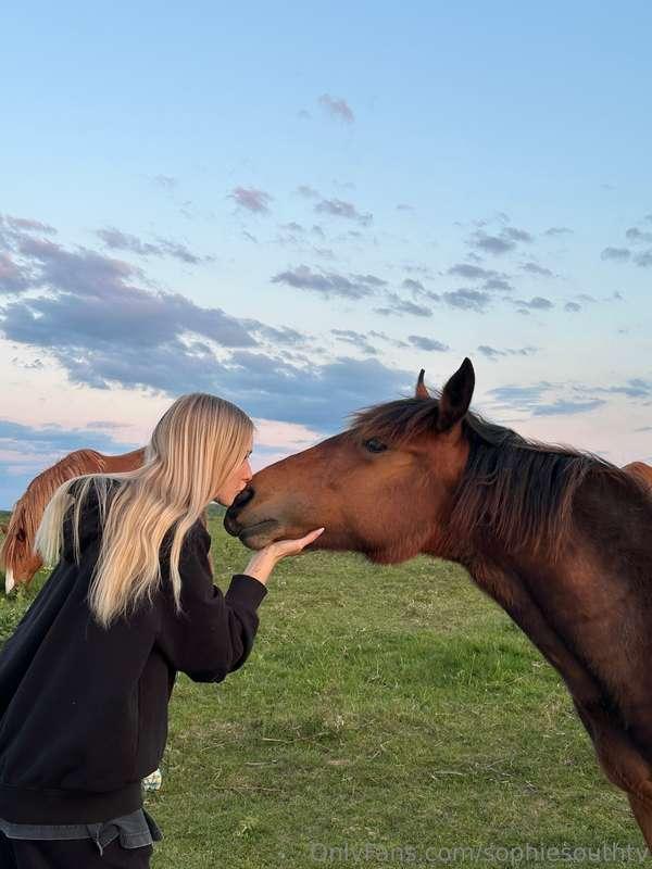 Lets go riding 🏇😚