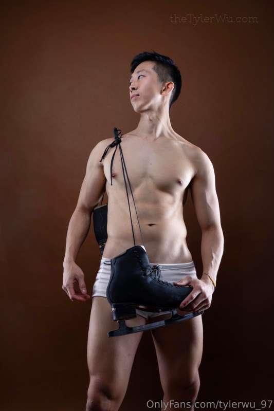 Do skater bois look better clothed or...(full photoset is co..