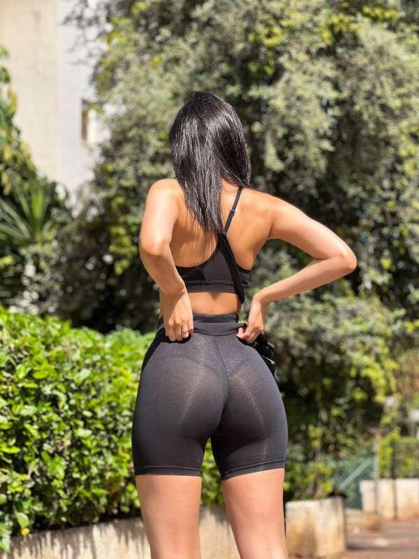 Who’s available NOW??? Write me “I’m here!” in the chat🤪 and..