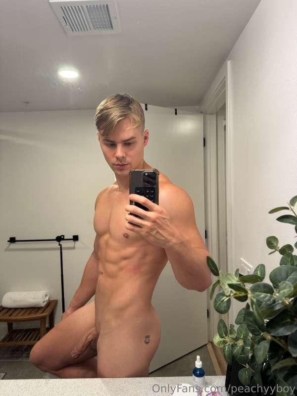 What part of my body do you want to lick? I’ve been busy fil..