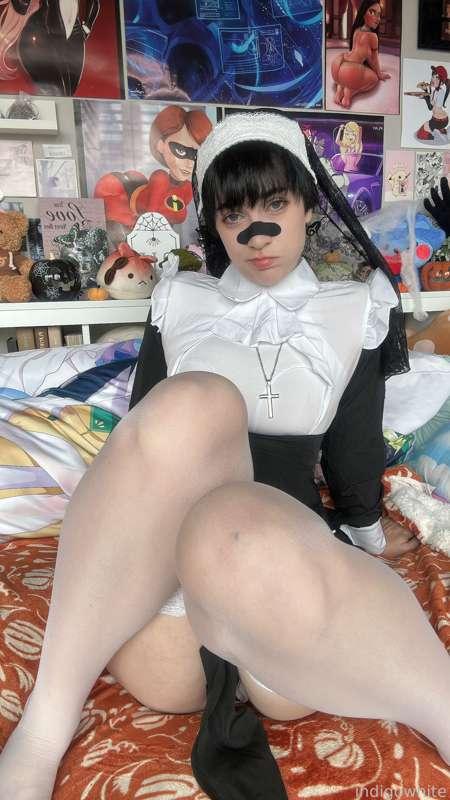indigowhite image #0