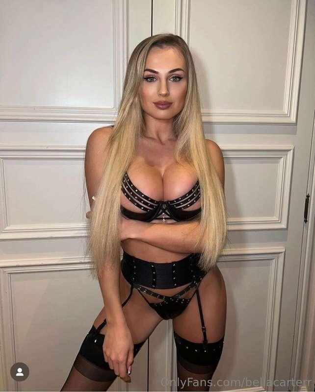 is ur cock throbbing for me?🙈