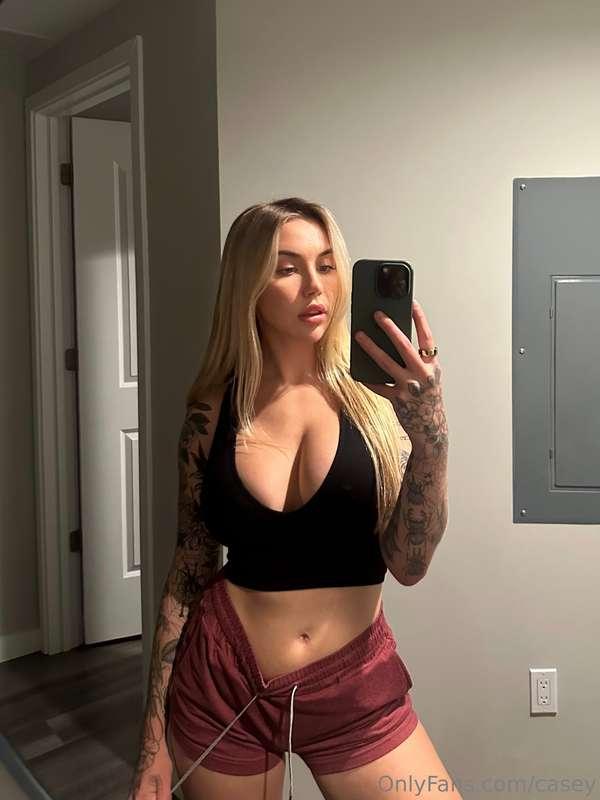 I’m getting cozy rn what are you up to? 🤓