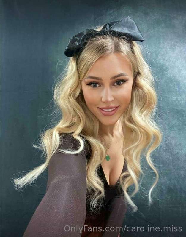 🟢She needs your cock right now @barbiebeckah🟢
My hot work fr..