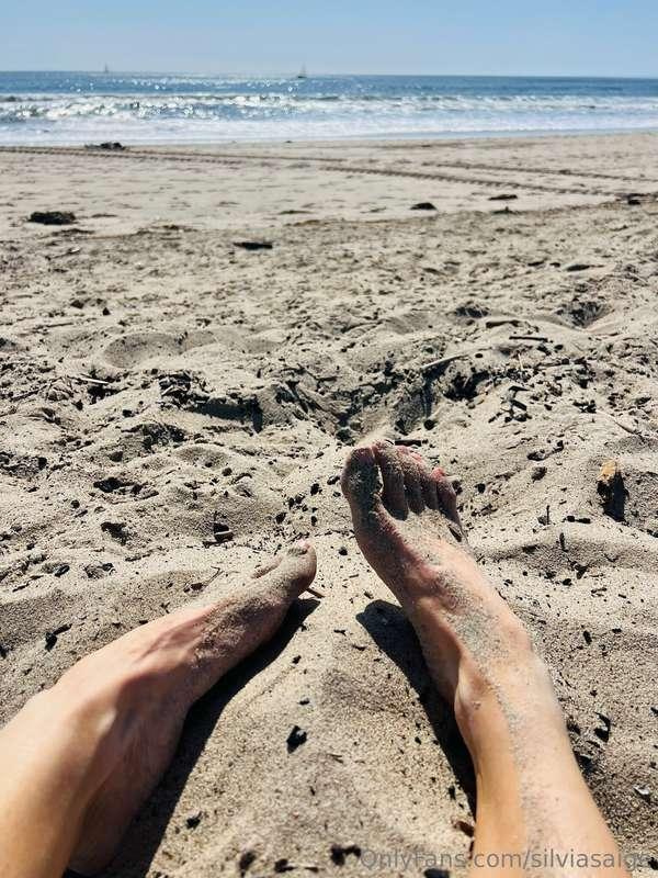 Sweat, sand, and smiles. My kind of day ☀️