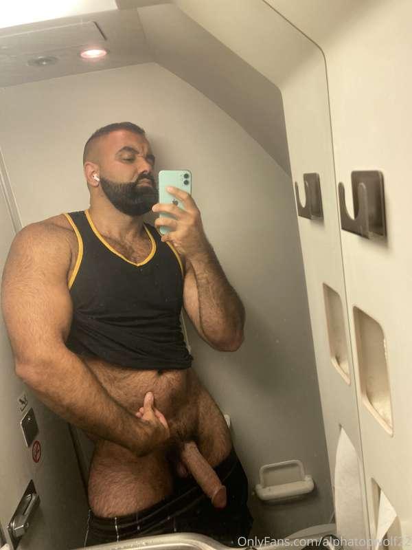 Who wants to join the “Mile High Club”?! ✈️

“Like” if you d..