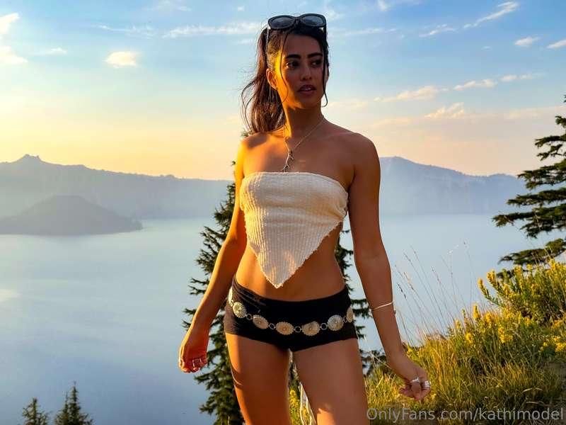 A Sunset Journey at Crater Lake, OregonA visit to Crater Lak..
