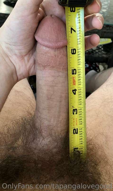 My true penis size 👀 btw this pic was really difficult to ta..