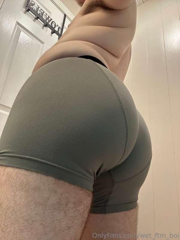 there’s a full moon tonight🌕