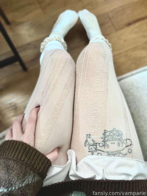 thighs :3