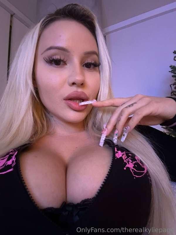 Am I your type?😍
