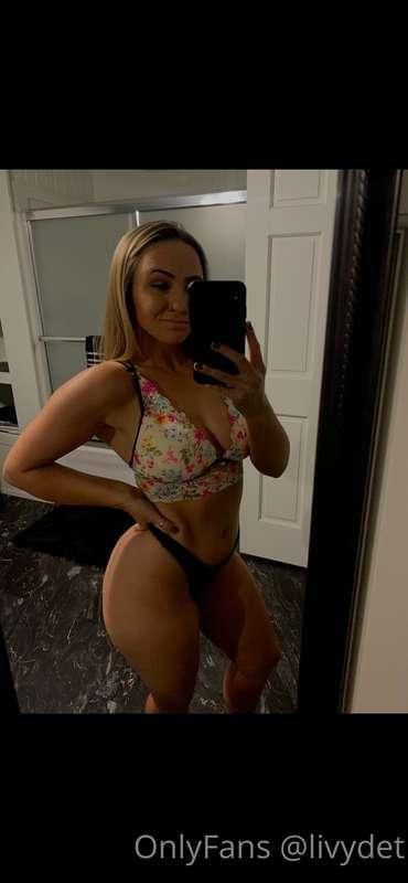 doing another 50% off weekend 😏😘