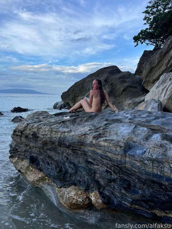 From my vacation. When I found an empty beach 🌊