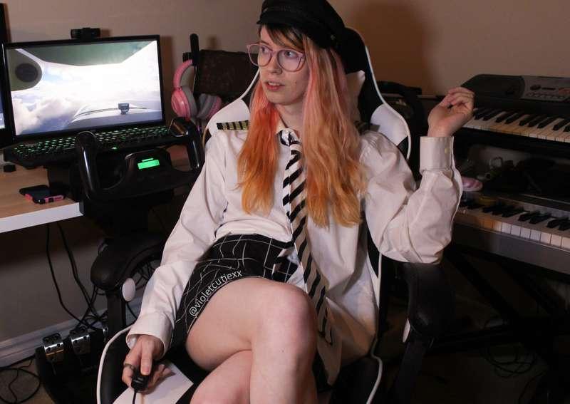 here's my pilot costume hehe, I did a full set in this outfi..
