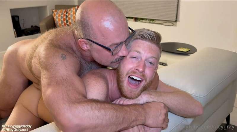 ‼️ MONDAY PREVIEW ‼️Cock addicted slut gets his hungry holes..