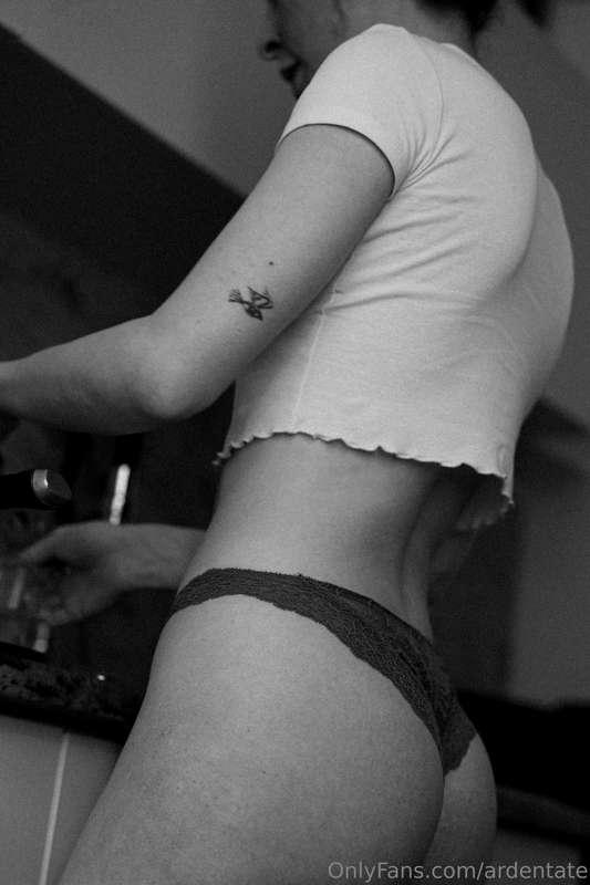 imagine finding me cooking in your kitchen
what would you li..