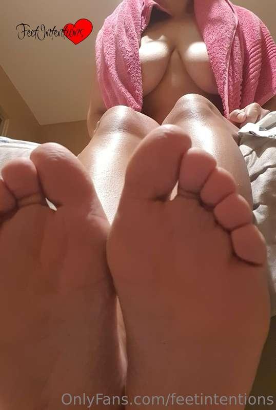 Just out the bath after relaxing 💦💦
And because its Tuesday ..