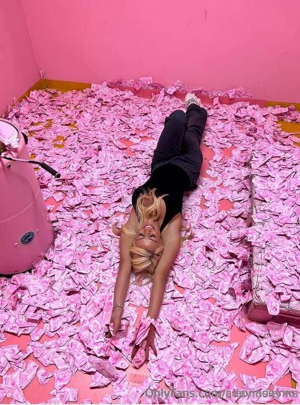 My happy place 💵